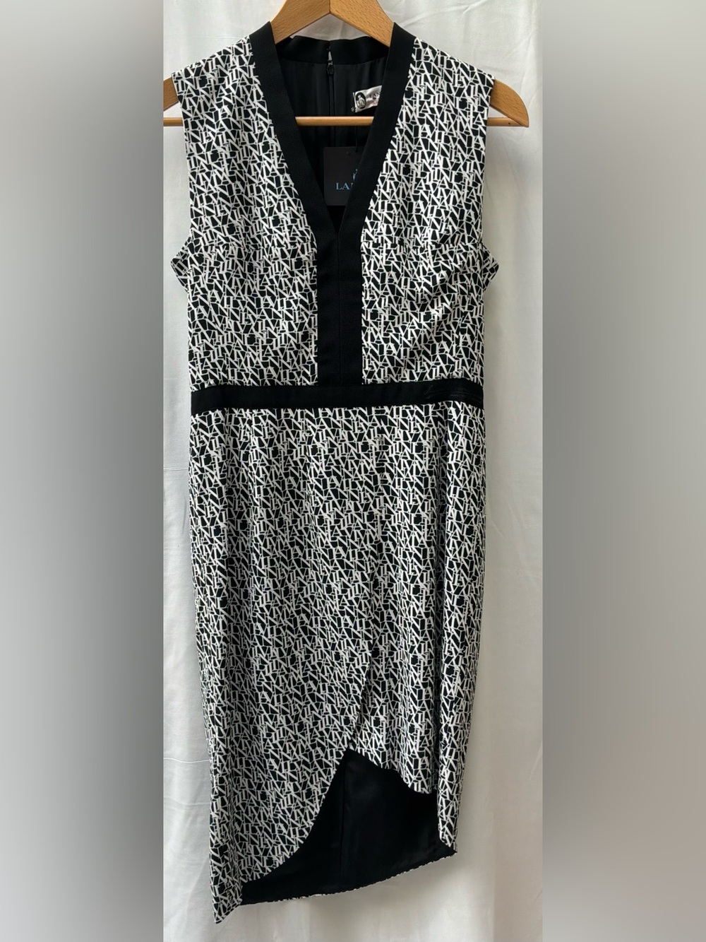 Lanvin Black & White Sleeveless V-Neck Asymmetric Dress NWT FR38/US6